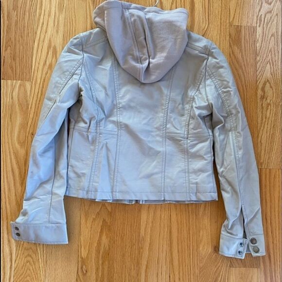 JOUJOU Jacket   - Picture 3 of 13